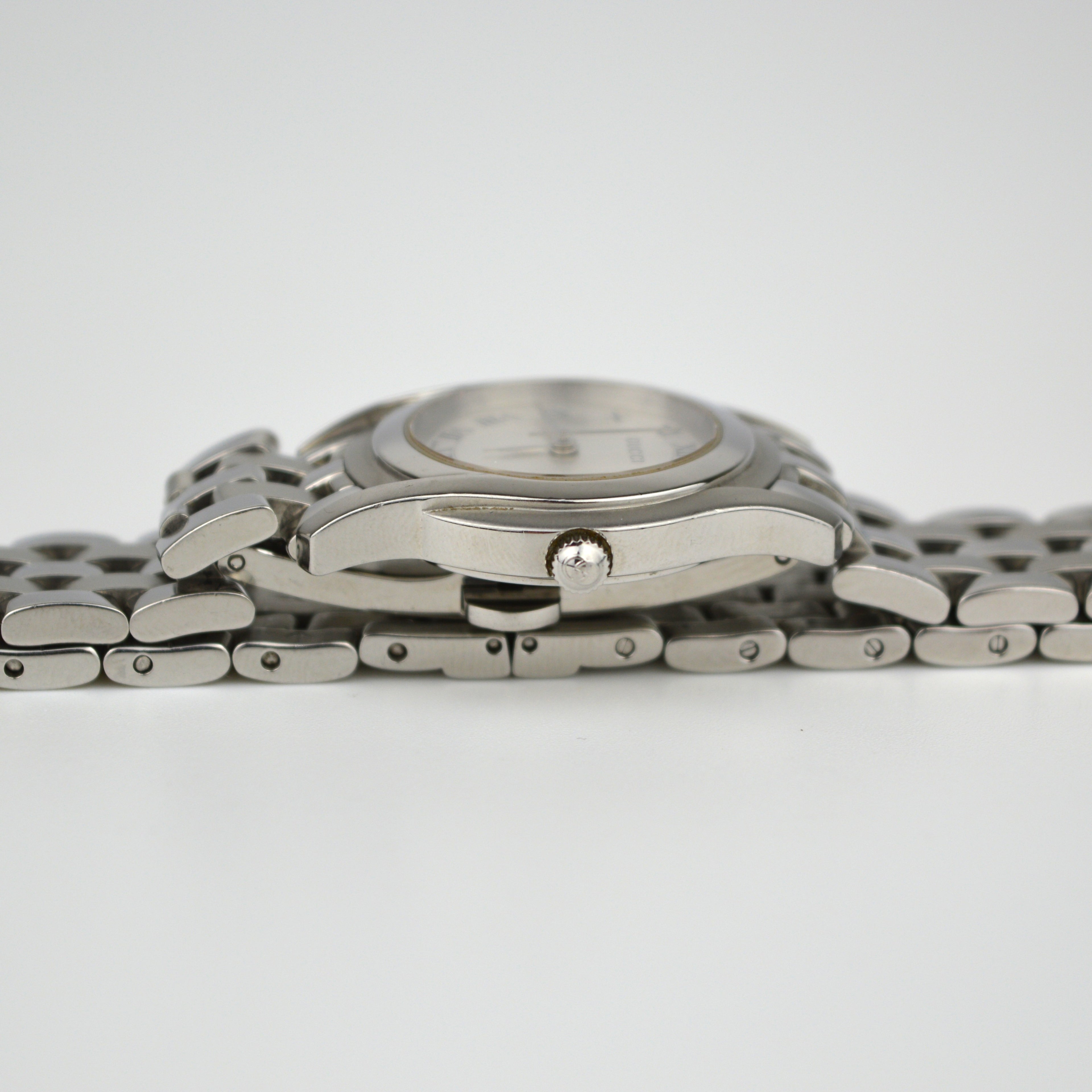 Gucci 5500L Silver Vintage Watch
