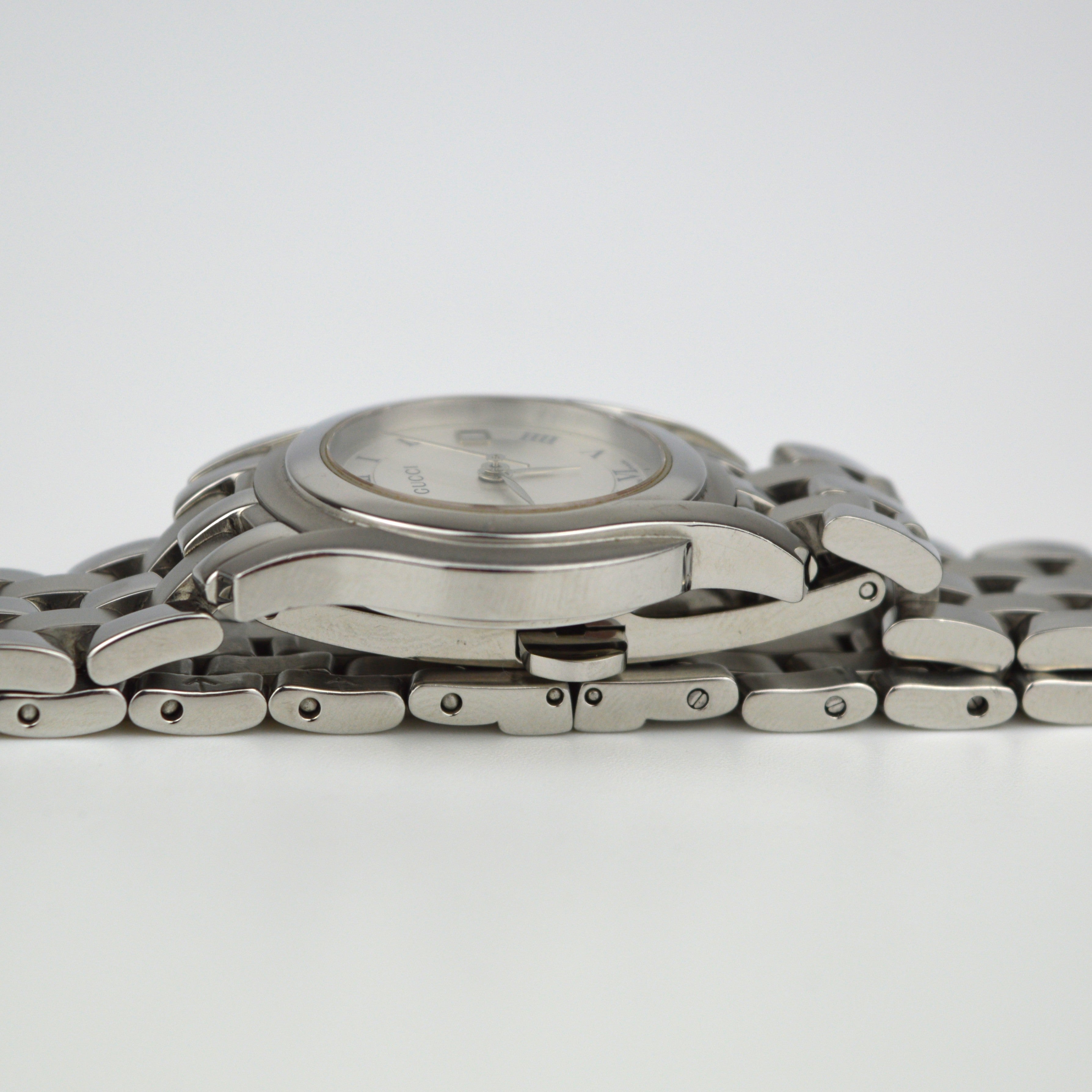 Gucci 5500L Silver Vintage Watch