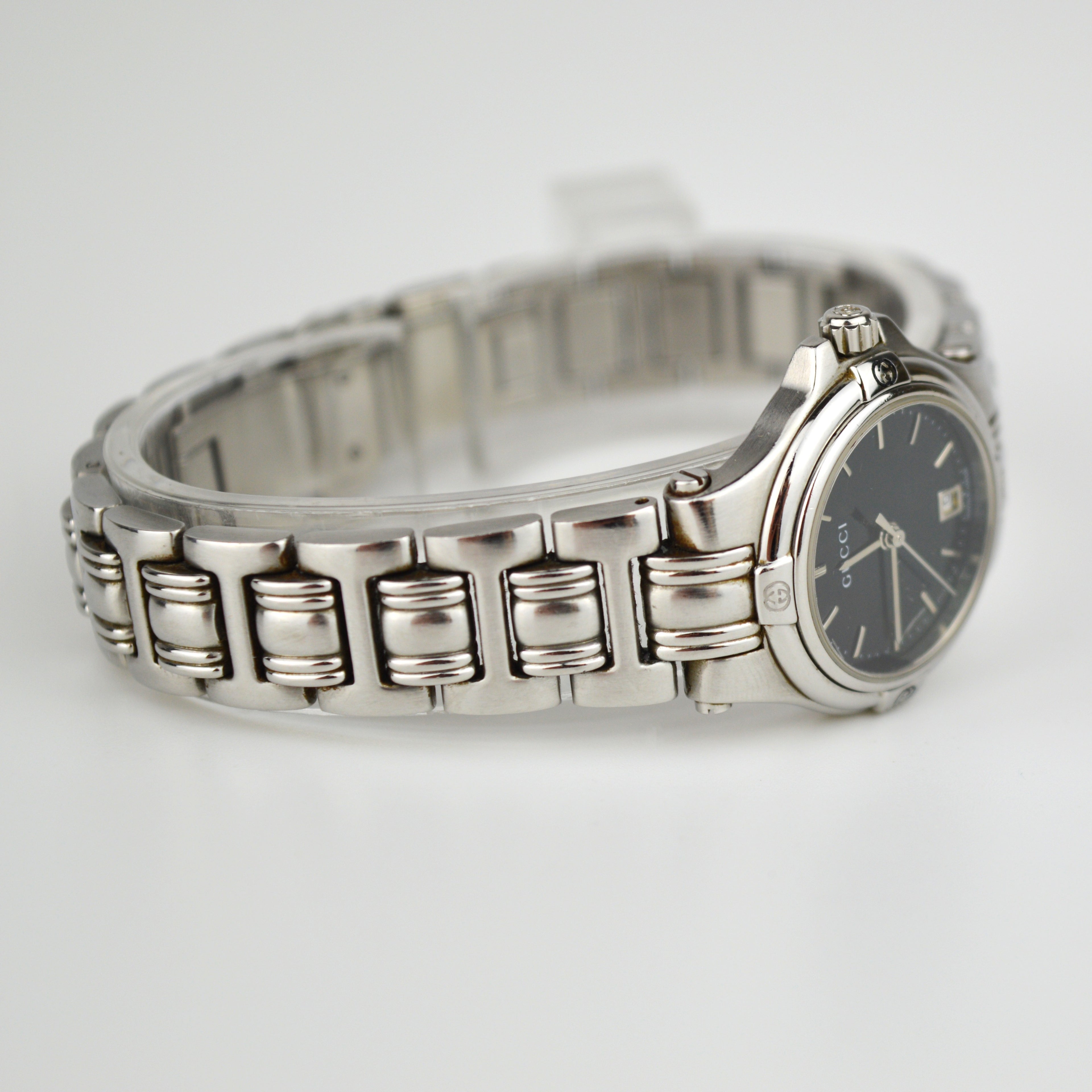 Gucci 9040L Black Dial Vintage Watch