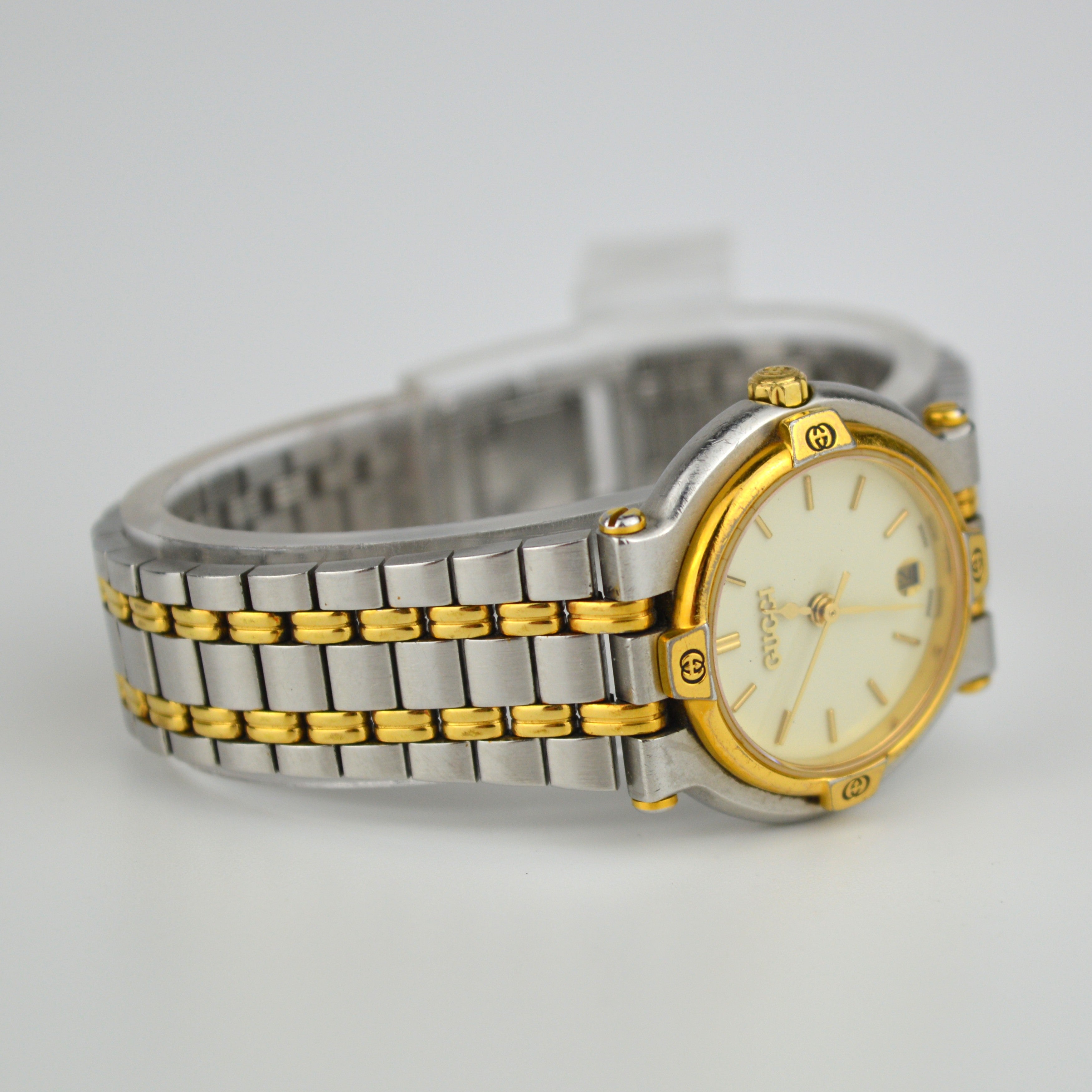 Gucci 9000L Watch with Box