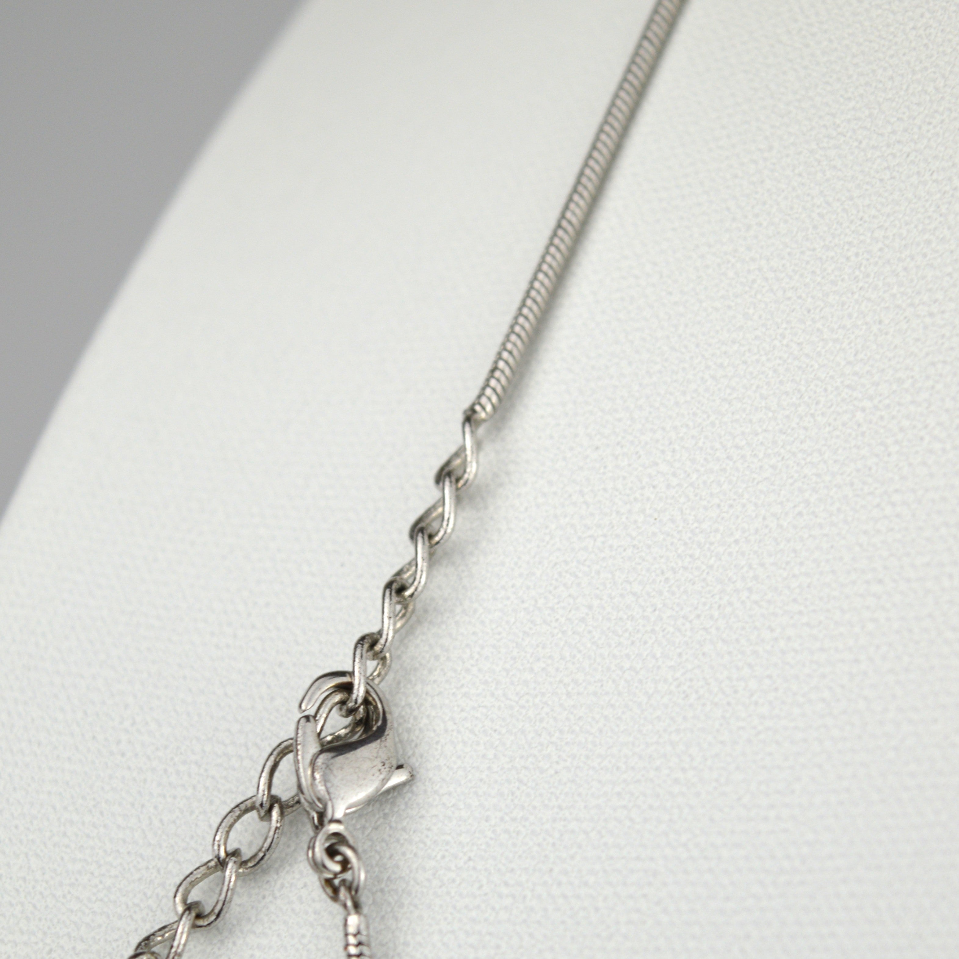Dior Logo Label Silver Collier