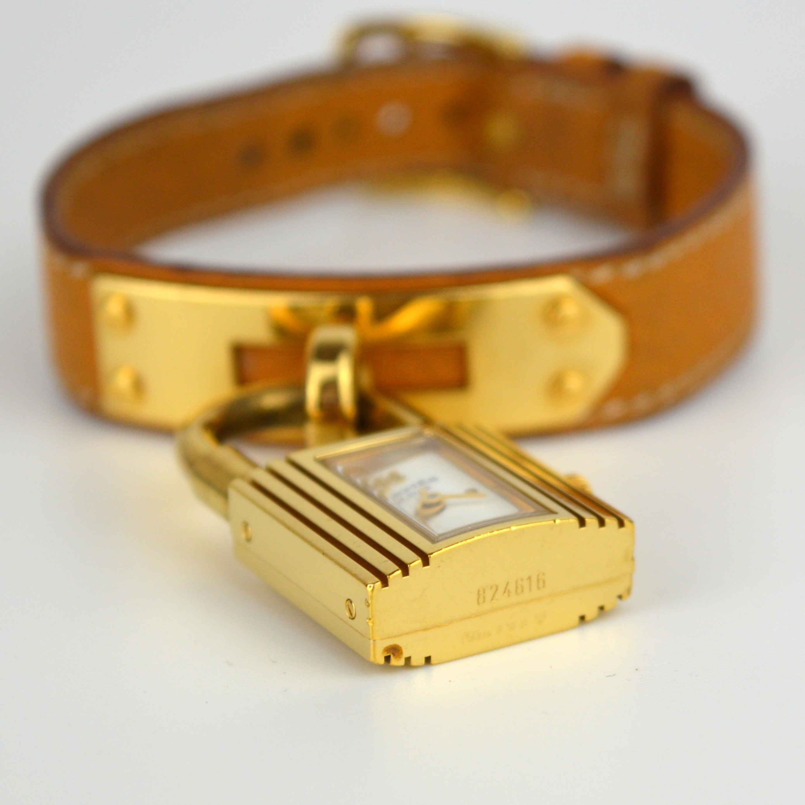 Hermès Kelly Vintage Watch with soft box