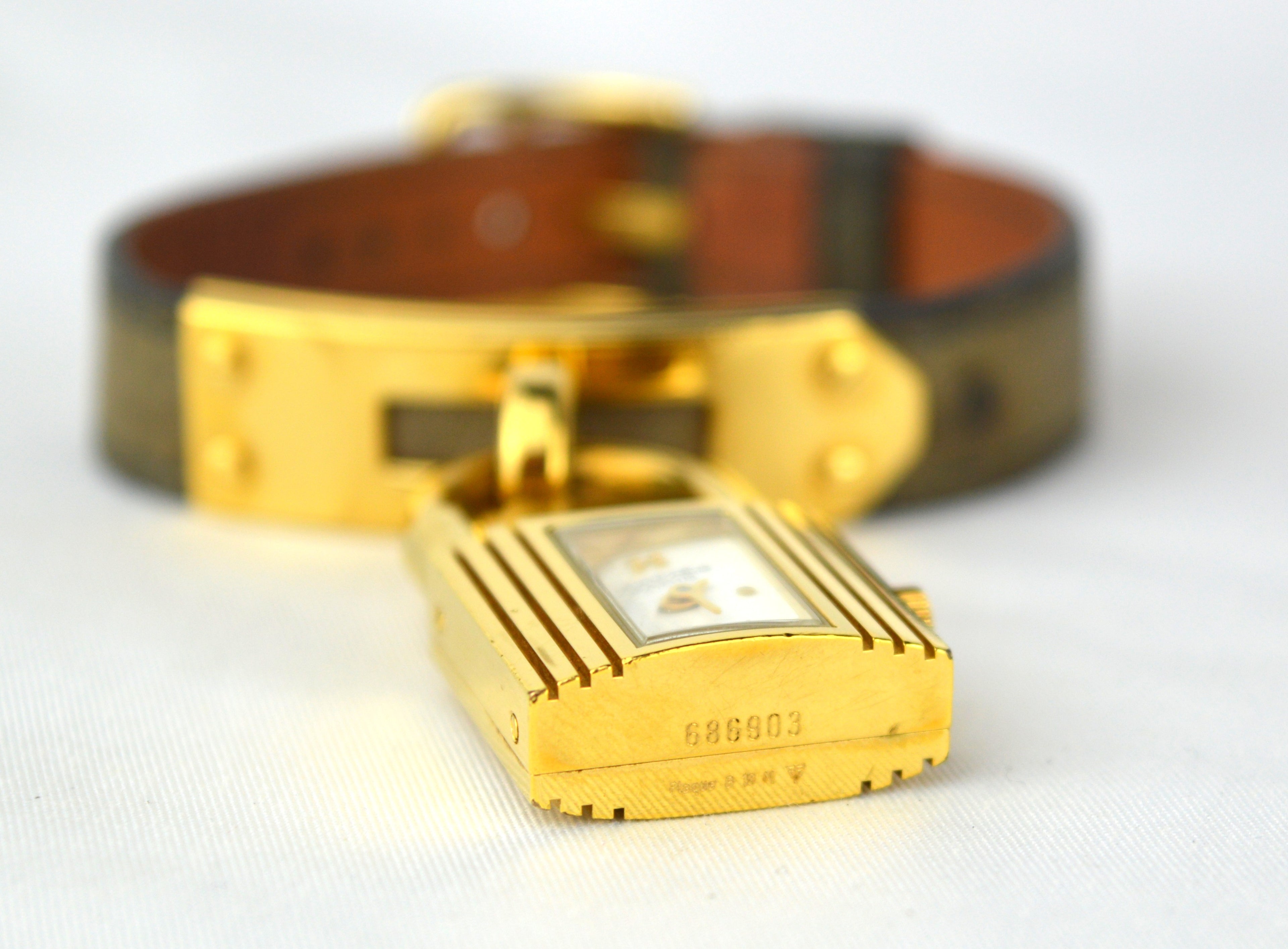 HERMES KELLY OSTRICH WATCH WITH DUSTBAG